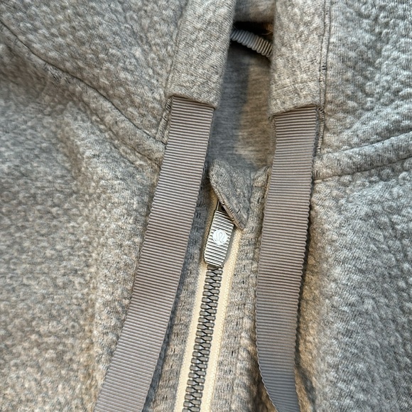 Lululemon Zip Up - Picture 3 of 5